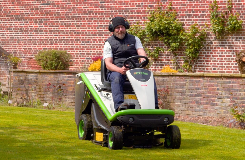 The Etesia Hydro 80 at St Marylebone Crematorium