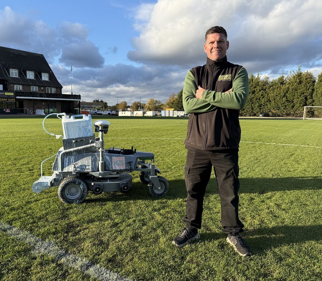 Kerr’s Grounds Services Goes Robotic with the RM21