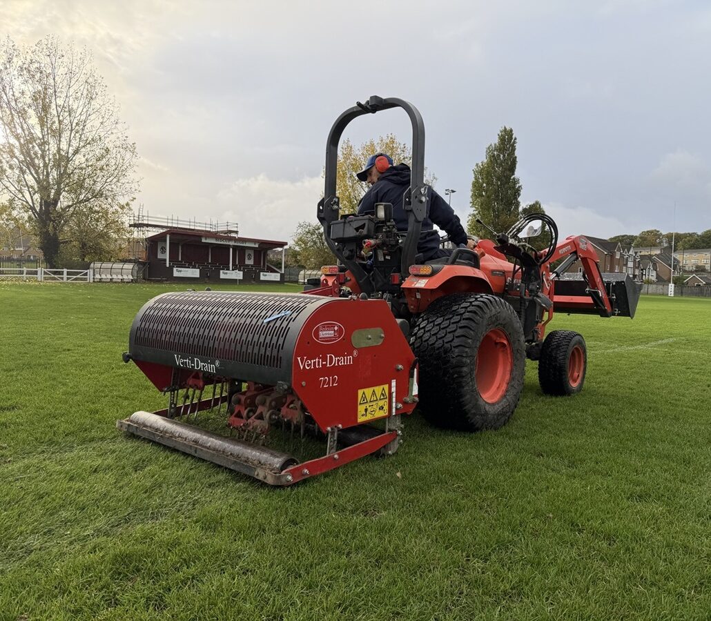 Redexim Verti-Drain® Helps Sidcup Sports Club Stay Match-Ready