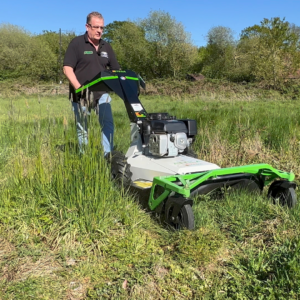 Acacia Groundcare Equipment Rental puts its trust in Etesia